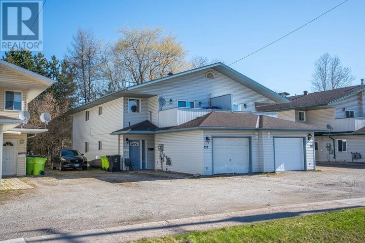 Property Photo: 110-112 East Balfour St ON P6C 1X5