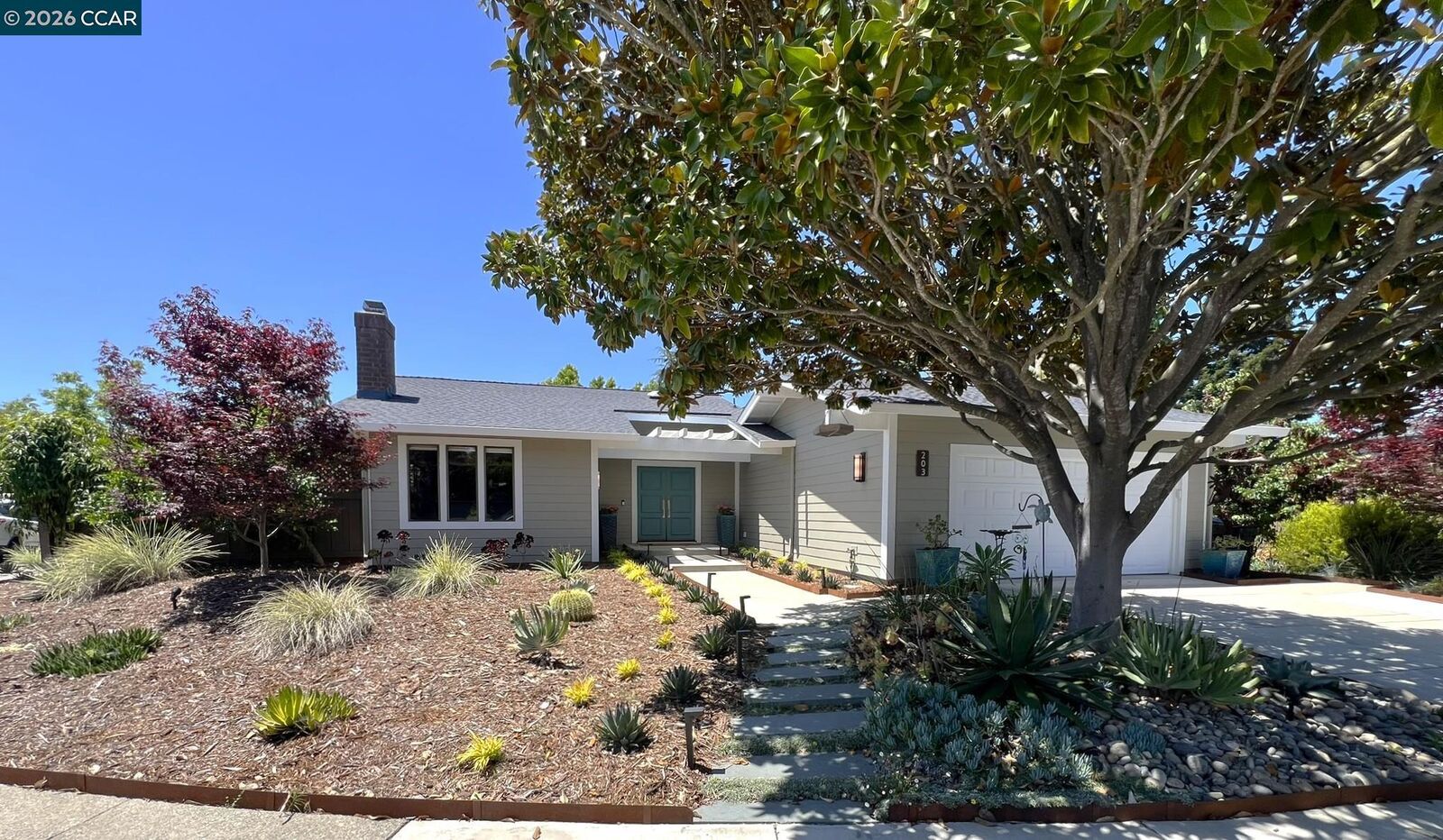 Property Photo:  203 Berkshire Ct  CA 94526 