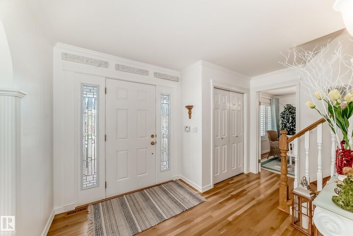 Property Photo:  11115 44 Street NW  AB T5W 0W1 