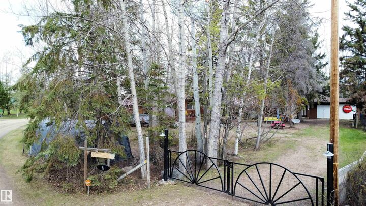 Property Photo:  23303 Twp Road 590 1  AB T6G 0J2 