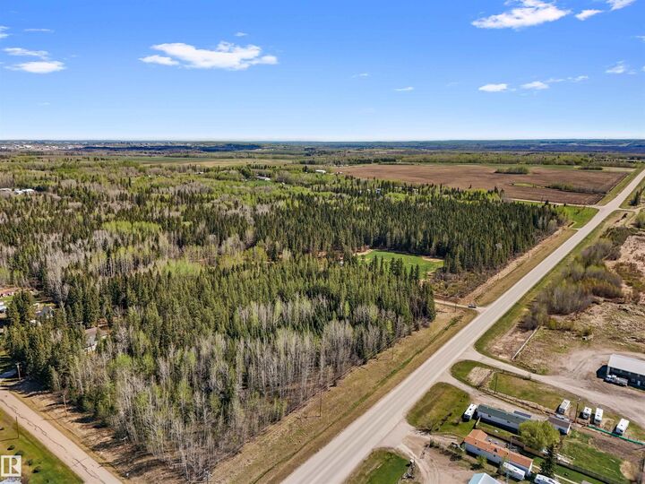 Property Photo:  8012 Hwy 620  AB T0E 1Z0 