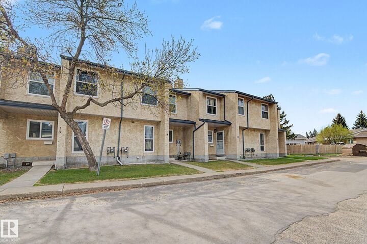 Property Photo:  6220 172 Street NW 14  AB T5T 3R4 