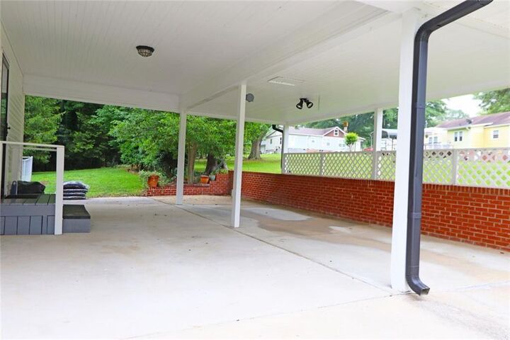 Property Photo:  405 Church Street  GA 30110 