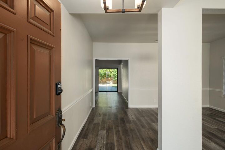 Property Photo: 7570 N 6th Street CA 93720