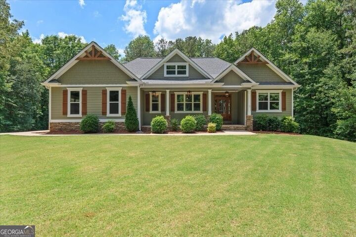 Property Photo:  1001 Glenloch Road  GA 30170 