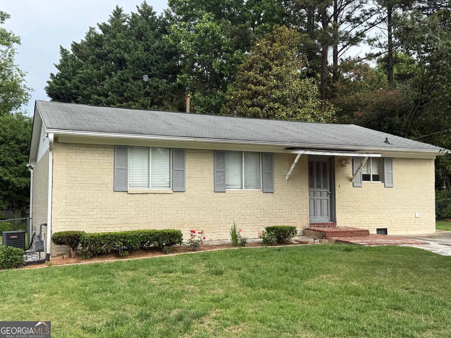 Property Photo:  1072 Thrasher Court  GA 30093 