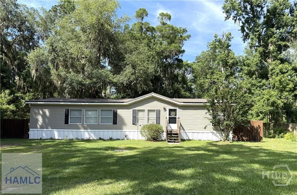 Property Photo:  117 Jill Trace  GA 31525 