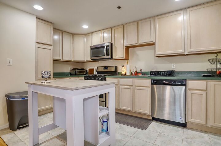 Property Photo:  217 Clinton St 5  NJ 07030 