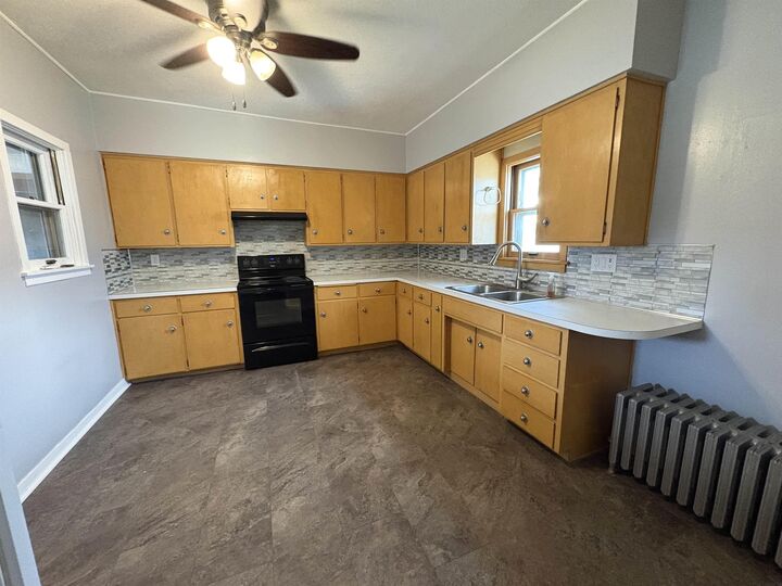 Property Photo:  1464 6th Street  IA 50648 
