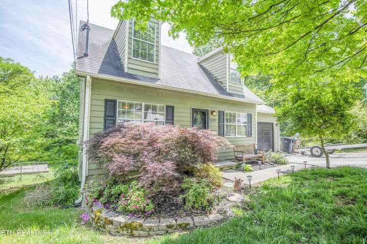 Property Photo:  2529 Hammond Lane  TN 37912 