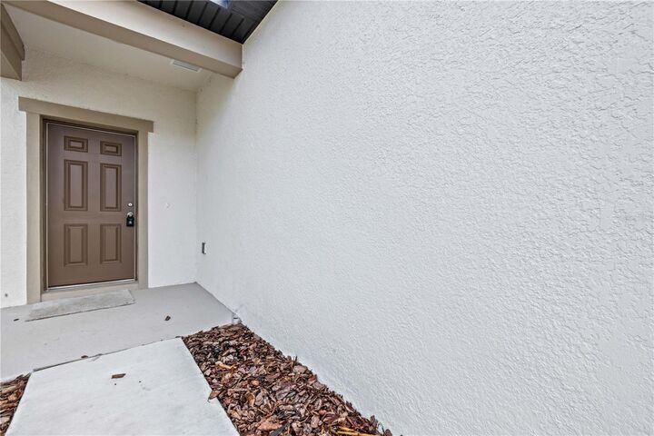 Property Photo:  35605 Buttonweed Trail  FL 33541 
