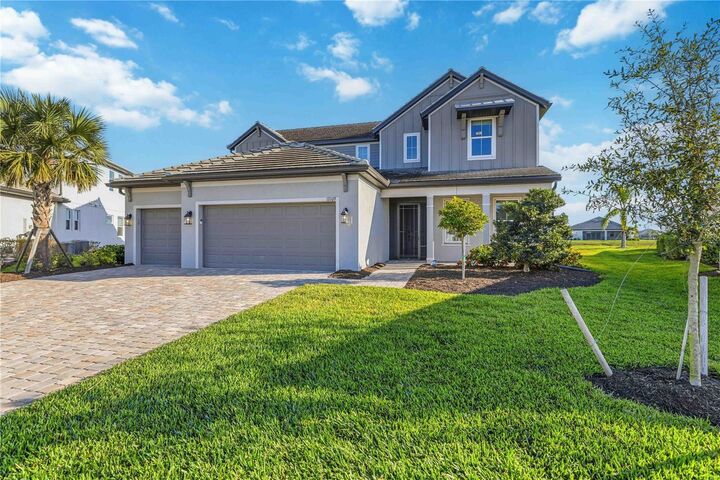 Property Photo:  17109 Sweetwater Village Drive  FL 34211 
