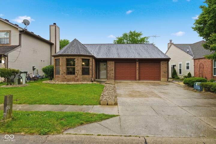 Property Photo:  8928 Summer Walk Drive E  IN 46227 