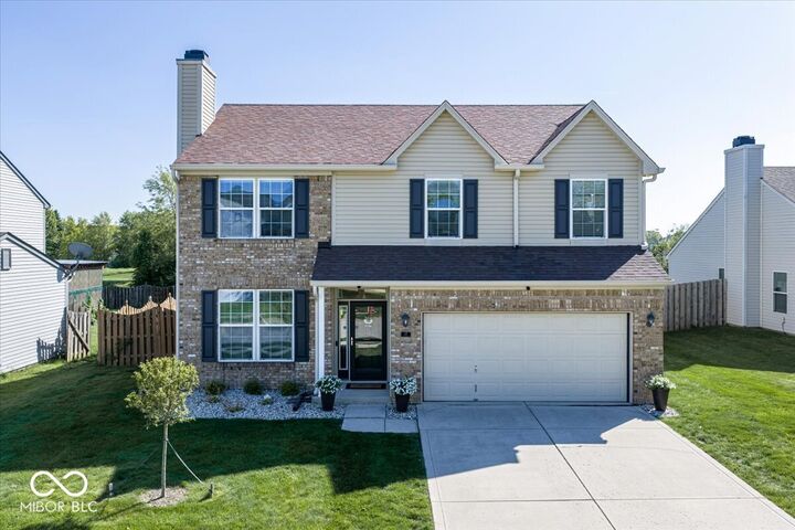 Property Photo: 17 English Green IN 46074