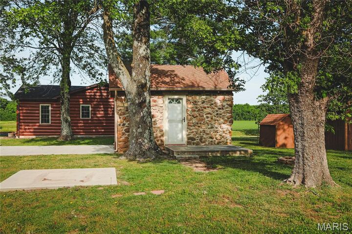 Property Photo:  18057 County Road 214  MO 63730 