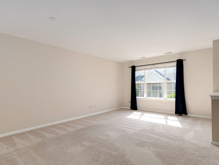 Property Photo:  2745 Canyon Drive  IL 60586 