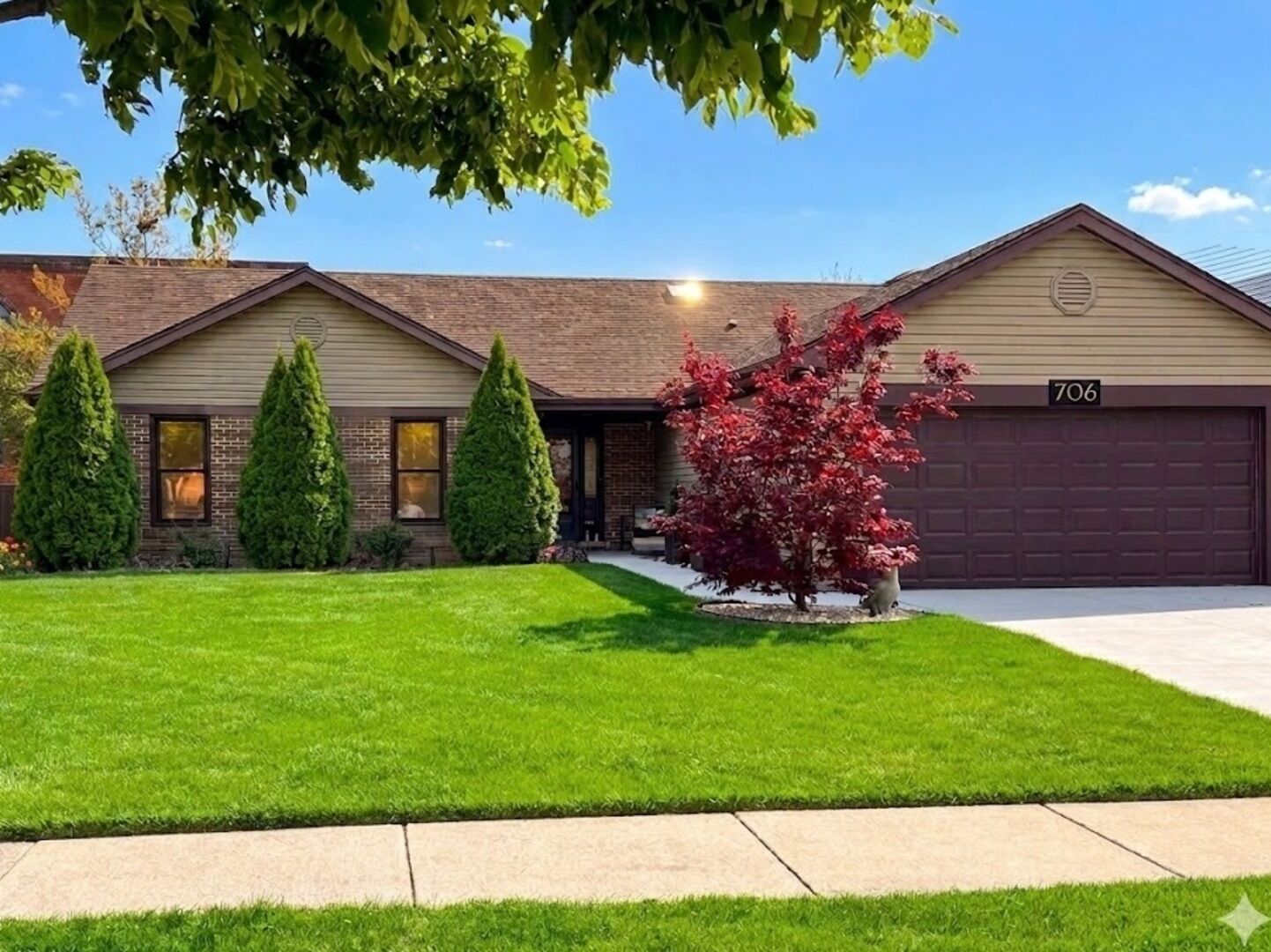 Property Photo:  706 S Noah Terrace  IL 60056 