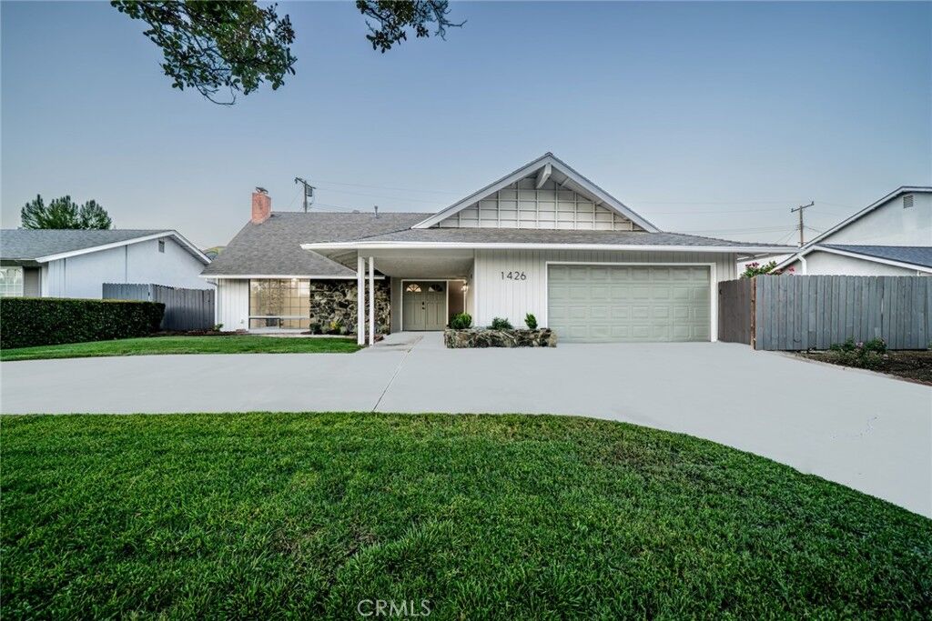 Property Photo:  1426 5th  CA 92374 