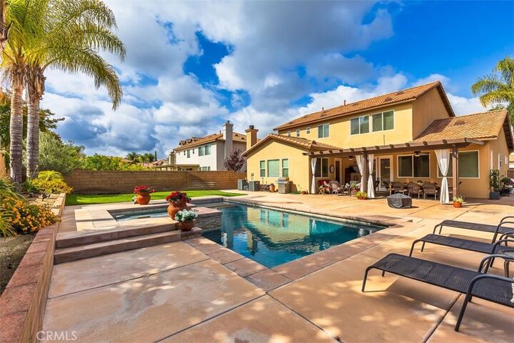 Property Photo:  43922 Country Ridge Court  CA 92592 