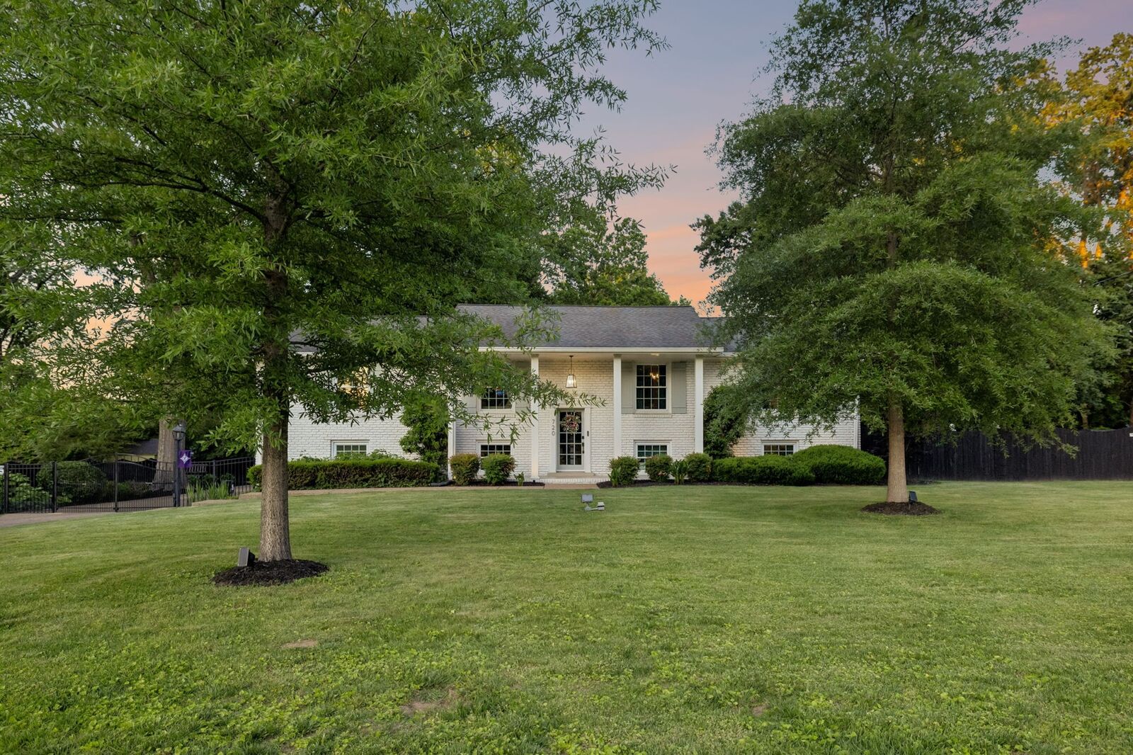 Property Photo:  720 Shenandoah Dr  TN 37027 