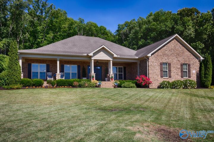 Property Photo: 12313 Bell Road SW AL 35803