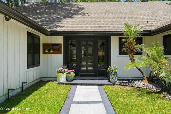 Property Photo: 128 Nandina Circle FL 32082