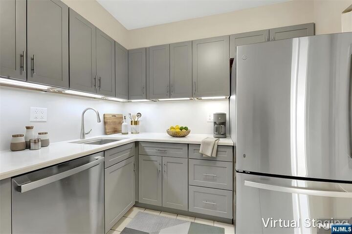 Property Photo: 2000 Linwood 14 0 NJ 07024