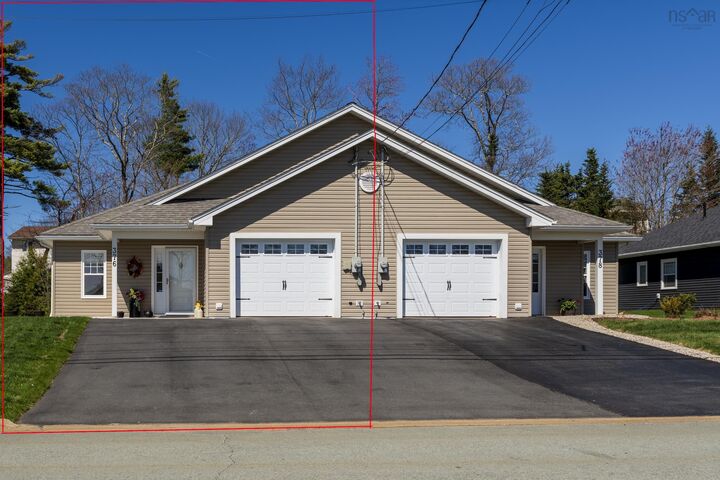 Property Photo: 376 Glen Allan Drive NS B4V 0A9