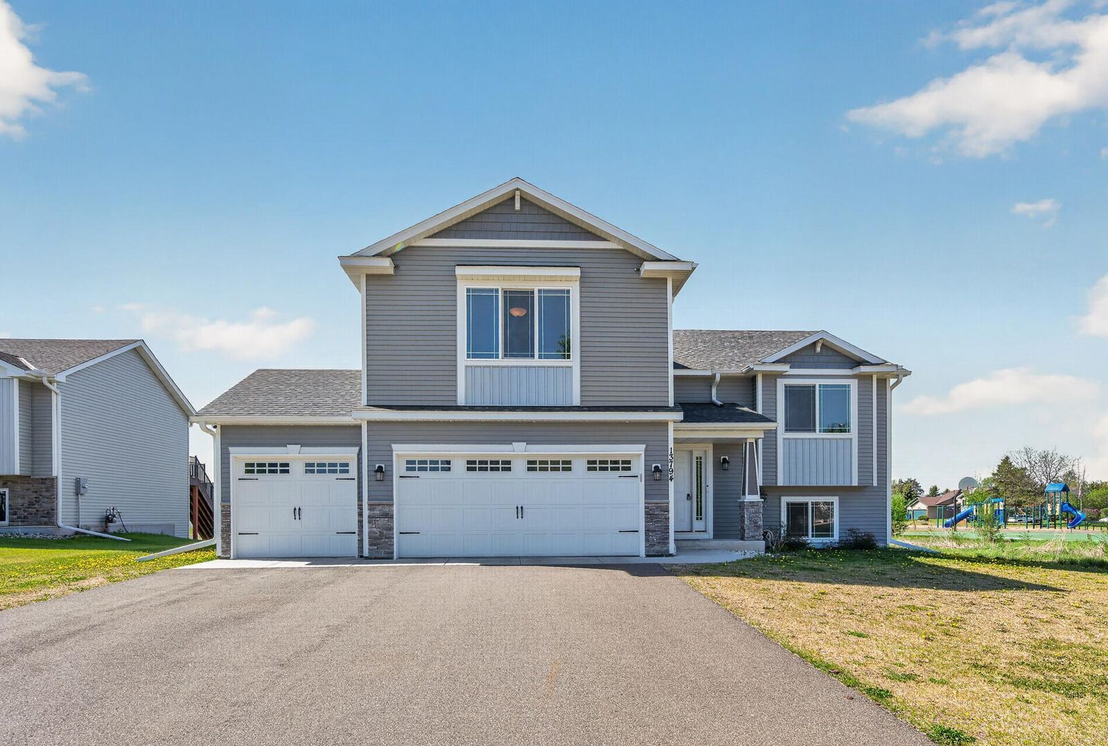 Property Photo: 13794 186th Lane NW MN 55330