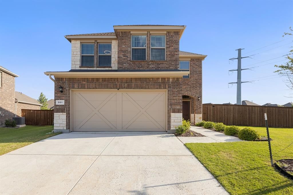 Property Photo: 301 Willowmore Drive TX 75068