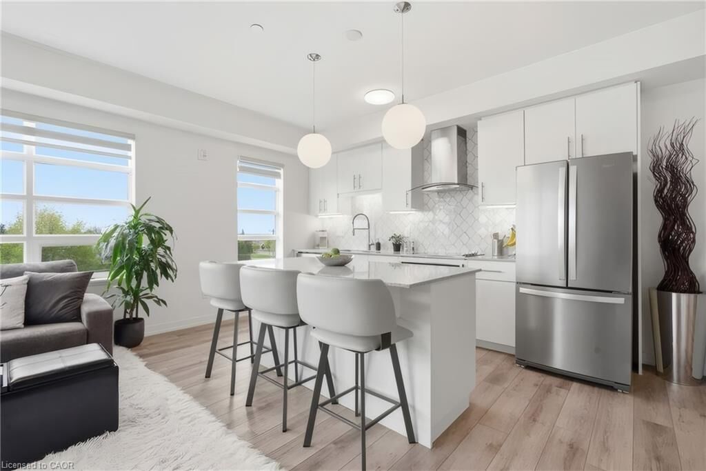 Property Photo: 251 Northfield Drive E 312 ON N2K 0G9