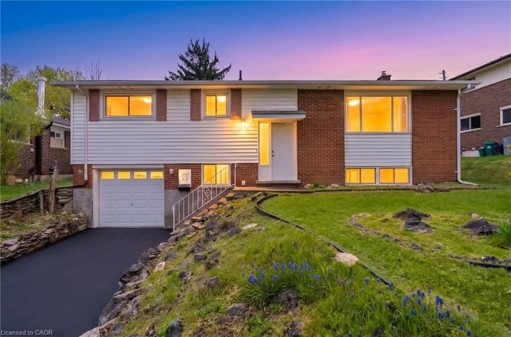 Property Photo:  57 High Street  ON N2L 3X7 