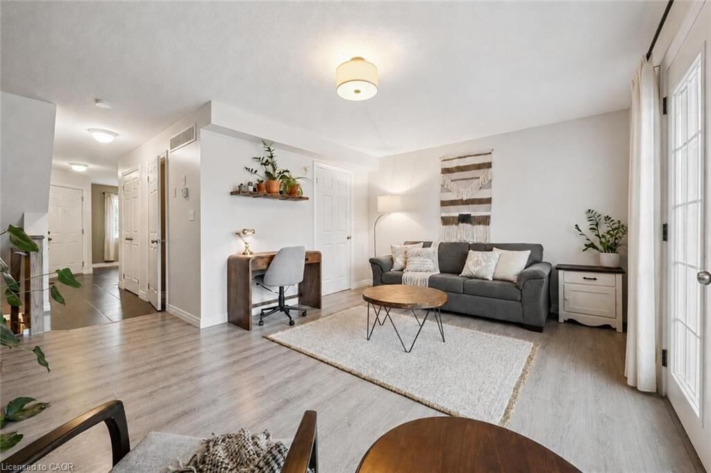 Property Photo: 634 Woodlawn Road E A ON N1E 0K4