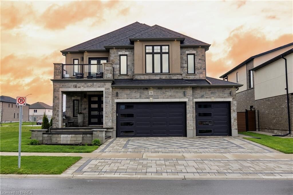 Property Photo:  76 Grandville Circle  ON N3L 0J5 