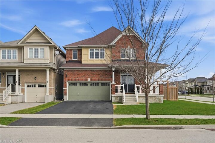Property Photo:  211 Odonnel Drive  ON L0R 1C0 