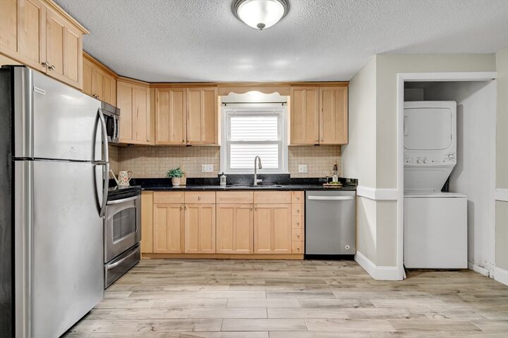 Property Photo:  140 Madison Ave 140  MA 02476 