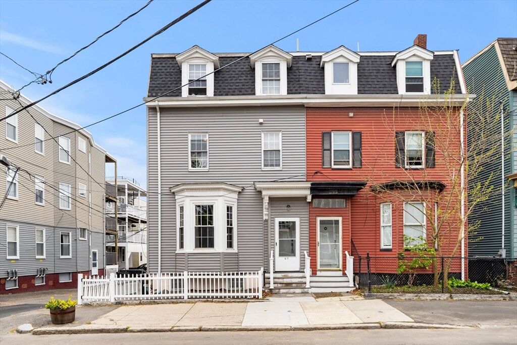 Property Photo:  397 K St 3  MA 02127 
