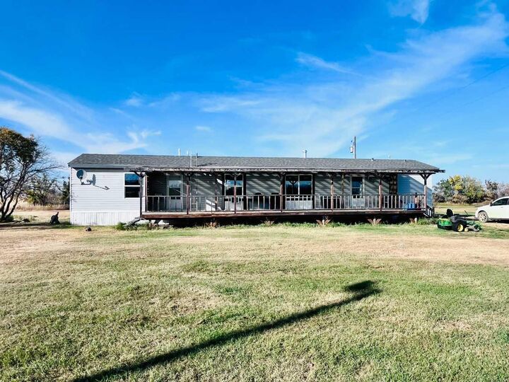 Property Photo: 13306 Township Road 330 AB T0J 1P0