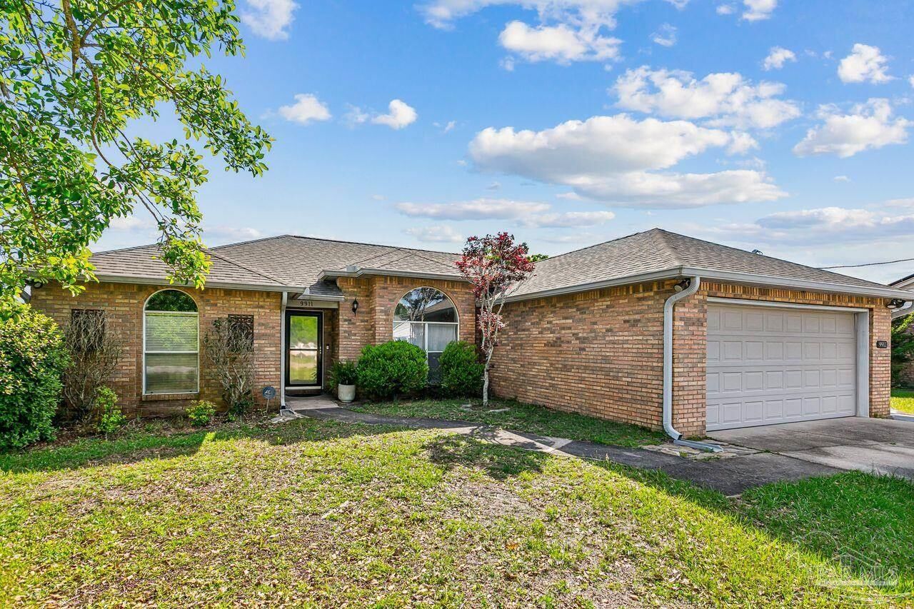 Property Photo:  9922 Orion Lake Cir  FL 32566 