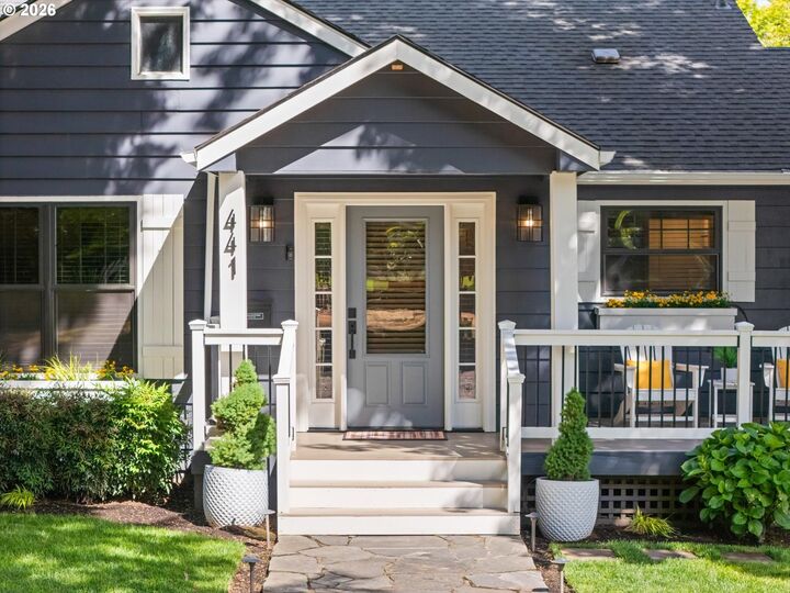 Property Photo: 441 9th St OR 97034