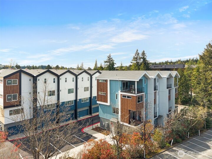 Property Photo:  3130  160th Place SE  WA 98008 