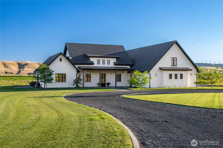 Property Photo: 2617 Byrnes Road WA 99360