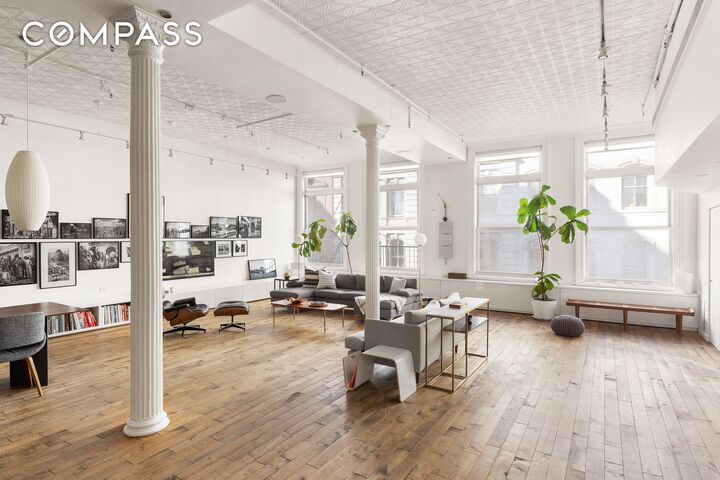 Property Photo:  22 E 18th Street 4E  NY 10003 