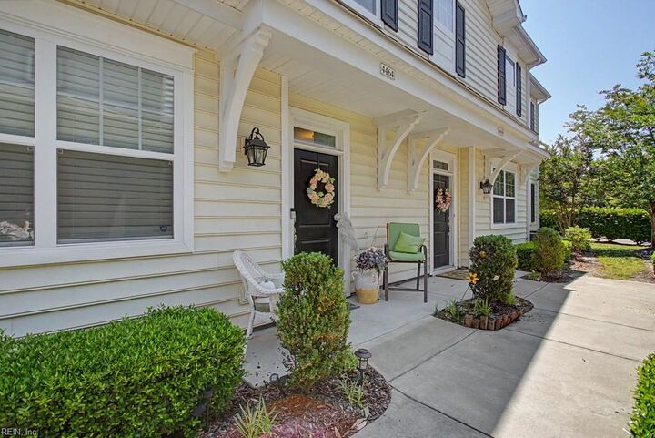 Property Photo:  4464 Turnworth Arch  VA 23456 