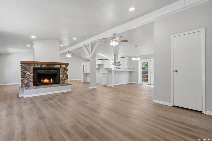 Property Photo:  507 Forest Hill St  TX 78133 