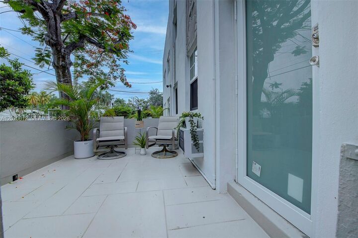 Property Photo:  2463 Pine Tree Dr 3  FL 33140 