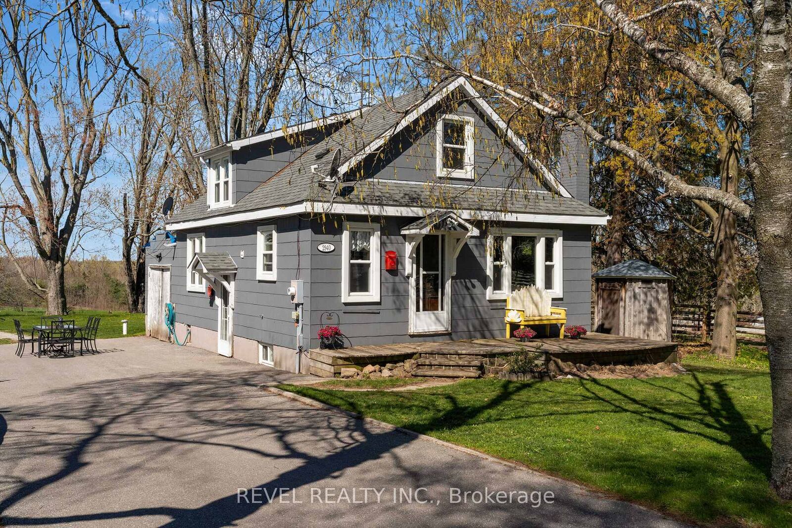 Property Photo: 2940 Old Second Road S ON L9X 1P6