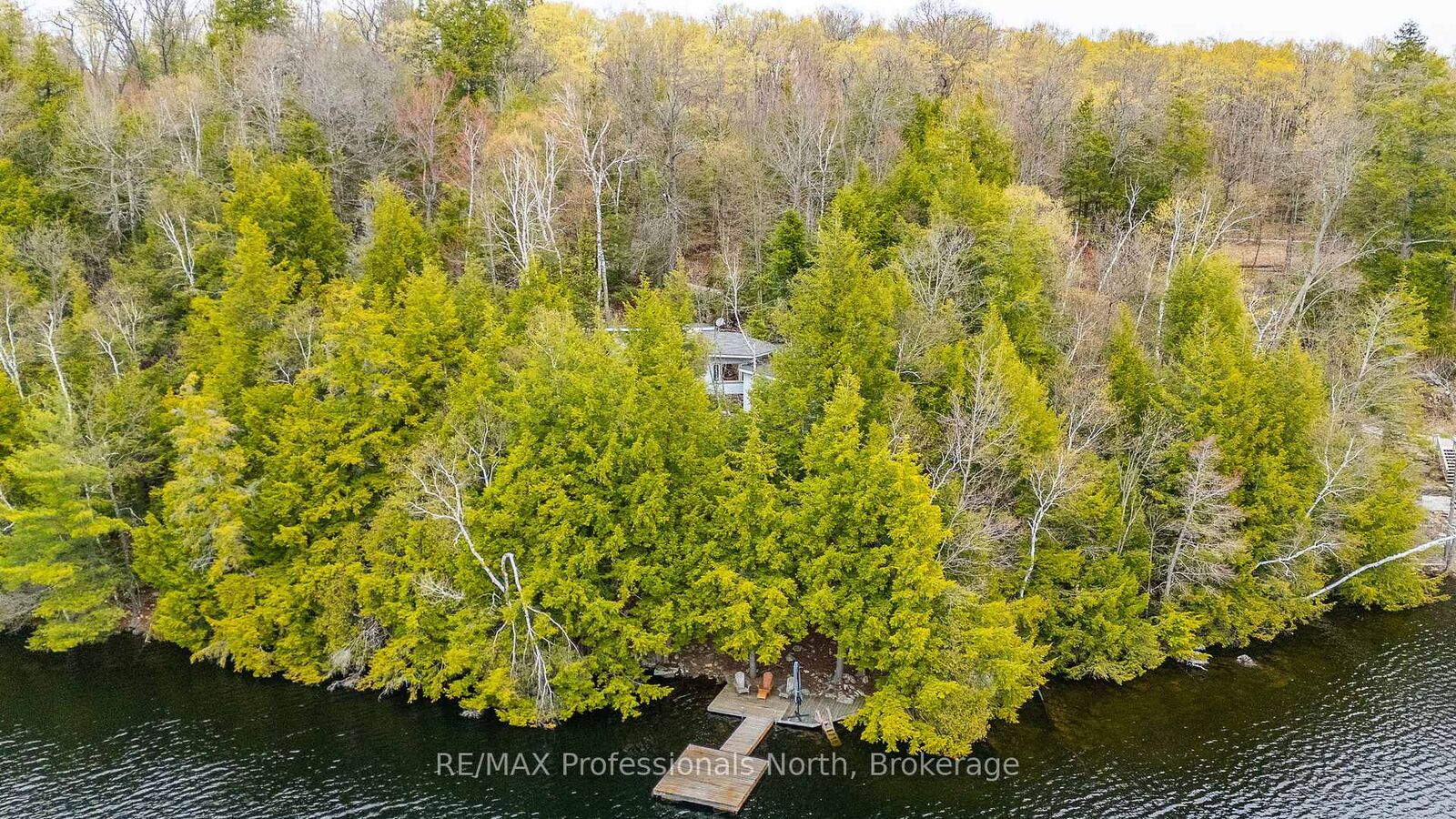 Property Photo: 1201 Trellis Trail ON K0M 2K0