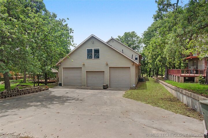 Property Photo: 116568 S 4268 Road OK 74426