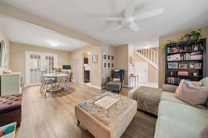 Property Photo: 2738 Whitehead Pl BC V9B 4T7